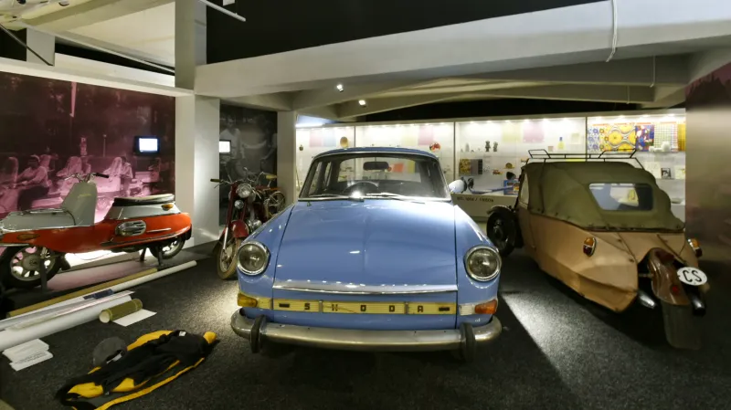 Škoda 1000 MB, Velorex a skútr Čezeta přezdívaný „prase“