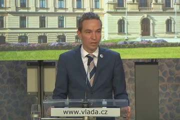Rodná čísla se neruší, jen tlumí. Studie odhadující náklady na 56 miliard je nesmysl, tvrdí Bartoš
