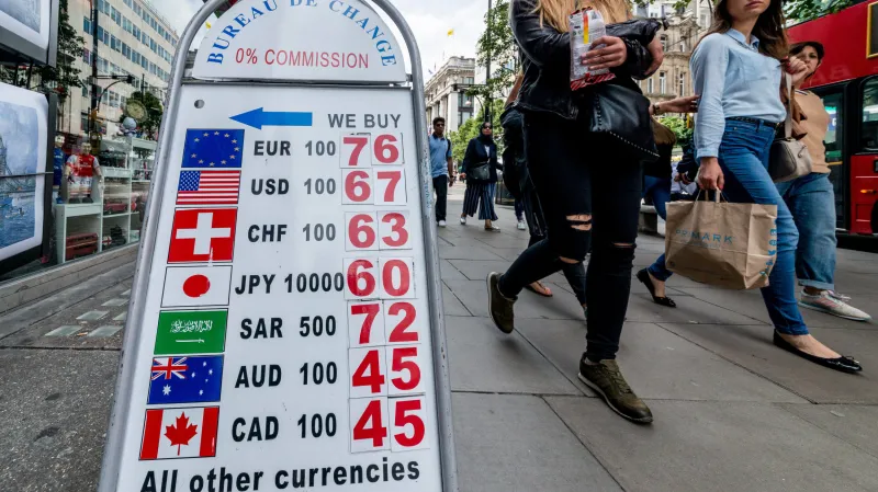 Libra na 31letém minimu