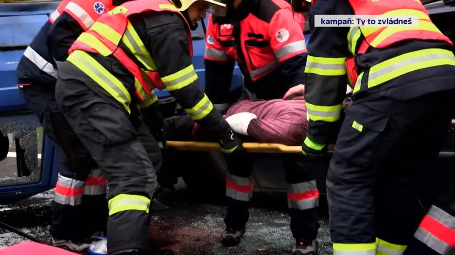 Nácvik záchrany lidí při dopravní nehodě