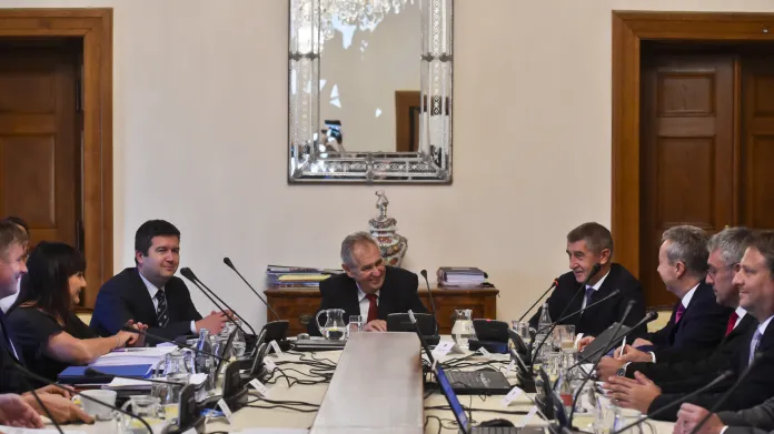 Prezident Miloš Zeman na jednání vlády při schvalování návrhu rozpočtu