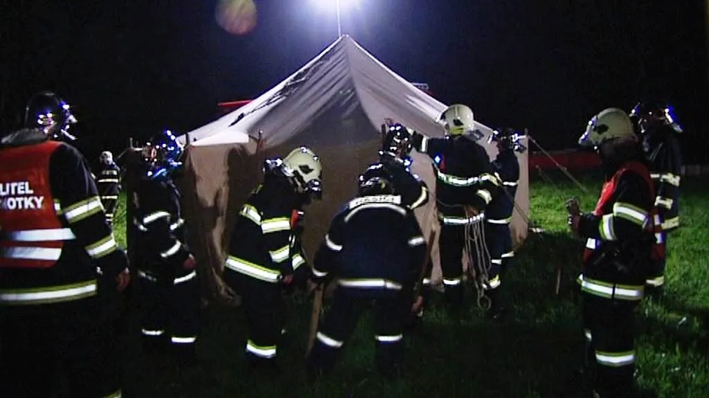 Noční hasičské cvičení