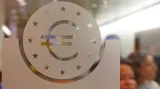 ECB začne nakupovat dluhopisy, euro reagovalo propadem