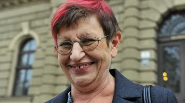 Ivana Königsmarková se po vyhlášení nálezu Ústavního soudu usmívala
