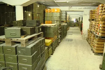 Zbrojař Rudolf dostal za skladování semtexu i střeliva v kravíně pokutu 200 tisíc