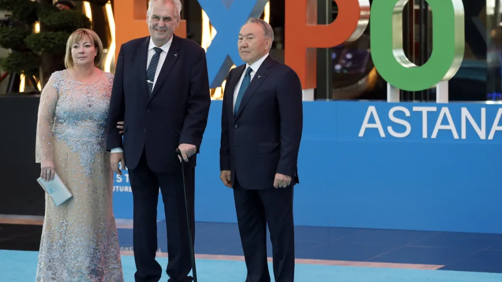 Zahájení výstavy Expo: Miloš Zeman s chotí a kazašským prezidentem Nazarbajevem