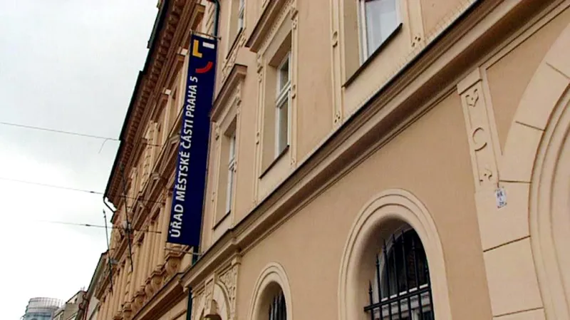 Agentura Praha 5 má na účtu jen desítky tisíc korun