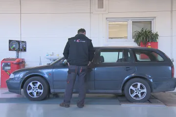 Platnost evidenčních kontrol aut se prodloužila na rok. Motoristé uspoří čas i peníze