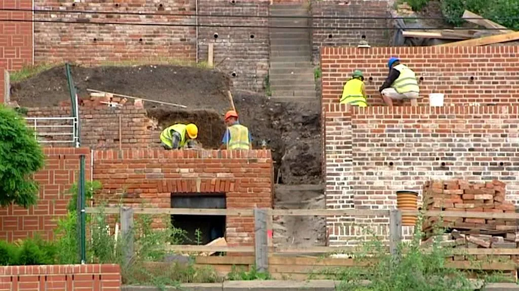 Opravy hradeb v Hradci Králové