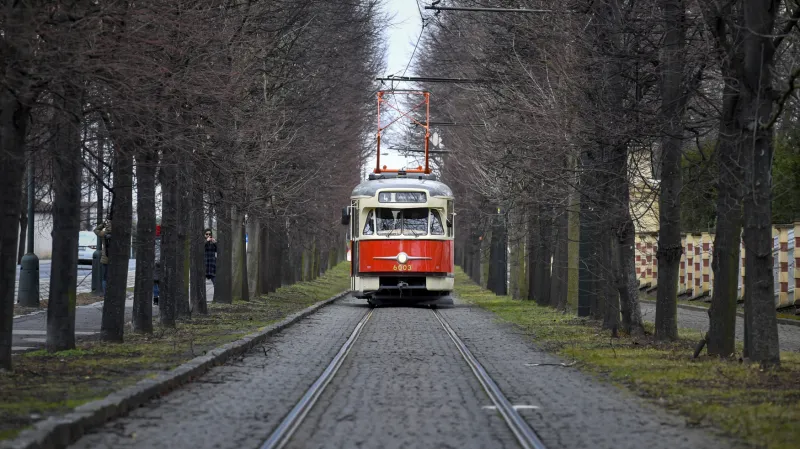 Tramvaj T2