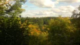 Pohled na podzimní vlašimský park