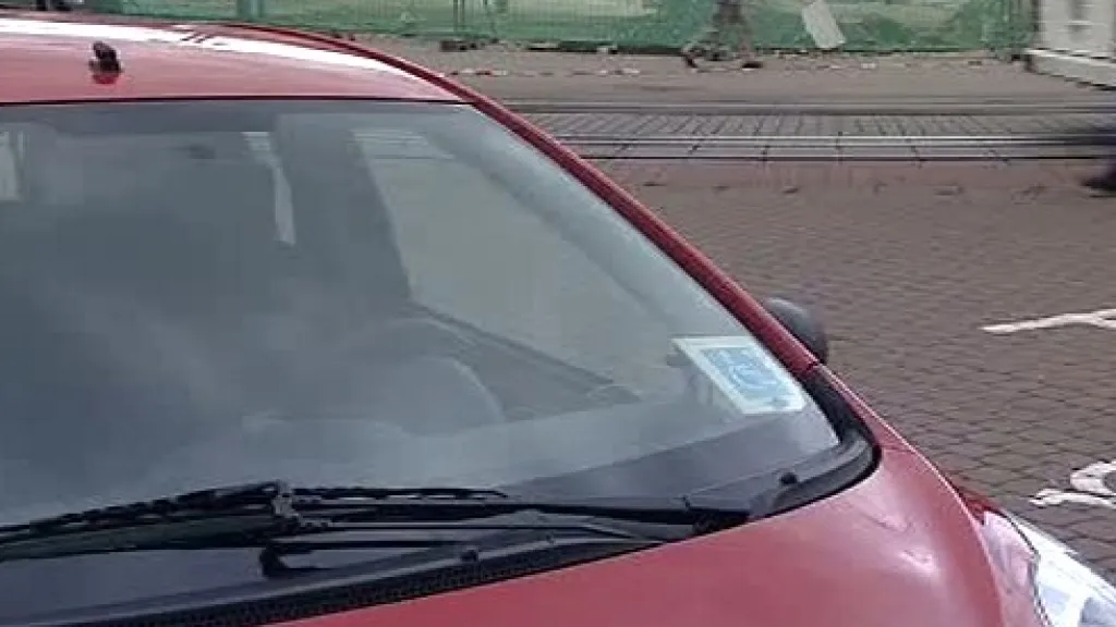 Auto s označením O1