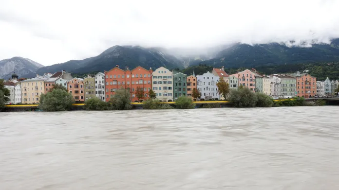 V okolí rakouského Innsbrucku se rozvodnily řeky