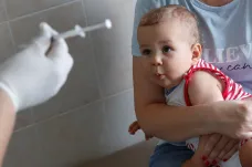 O očkování dětí proti covidu má v Česku zájem jen málo rodičů. Vakcíny jich využily desítky