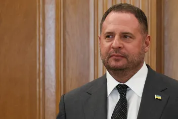 Nevolený, ale všudypřítomný. Jermak byl mocným šéfem Zelenského kanceláře