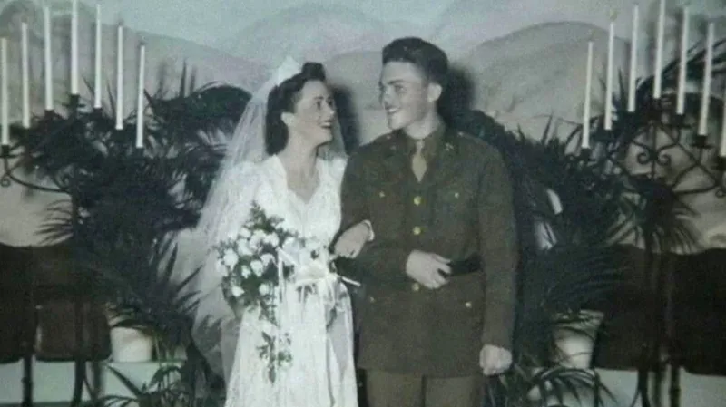 Marion a Lloyd, když se brali