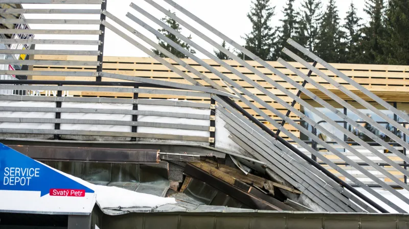 Zřícená konstrukce