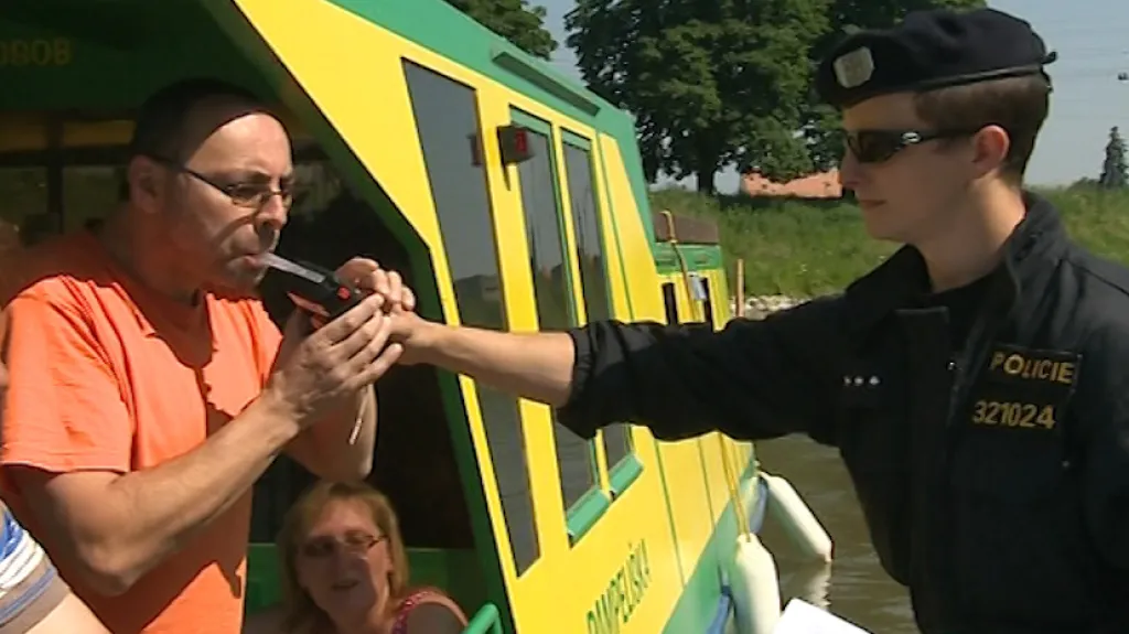 Kontrrola na Baťově kanále