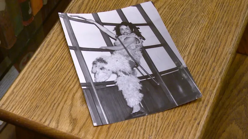 Malý Petr Sís v kostýmu Robinsona