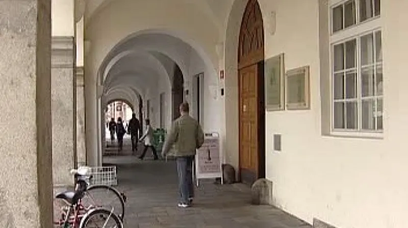 Sedmisté čtyřicáté páté výročí založení Českých Budějovic slavili jenom vyvolení.