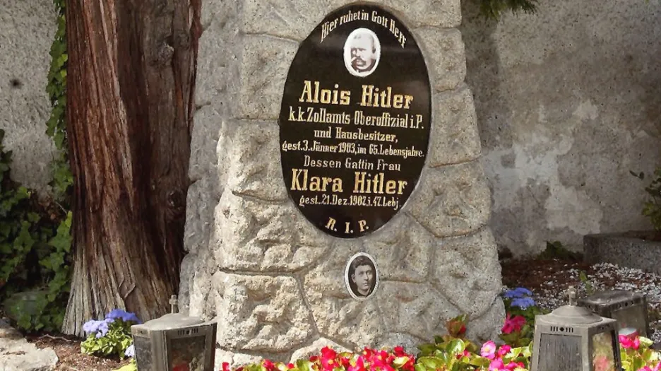 Hrob Aloise a Klary Hitlerových