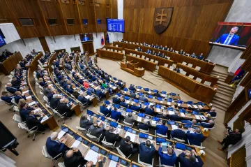 Slovenský parlament potvrdil zrušení úřadu pro whistleblowery