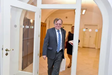 Dospěli jsme k podobným závěrům jako Brusel, říká šéf NKÚ k Babišovým auditům