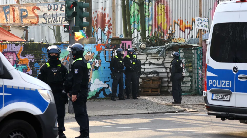 Německá policie v místě zásahu v Berlíně