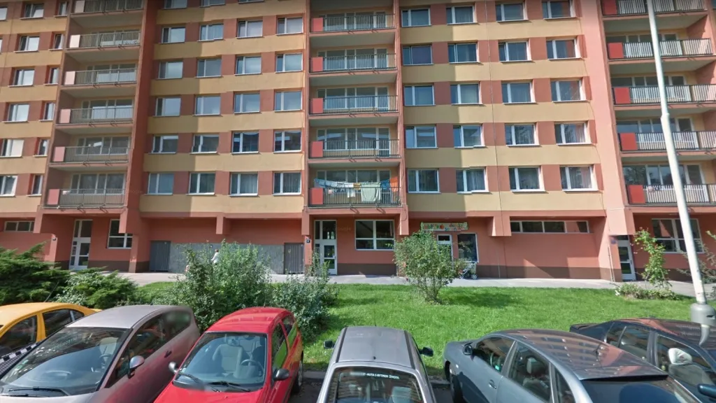 Panelový dům v Famfulíkově ulici