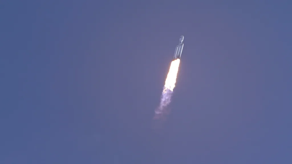 Start Falconu Heavy