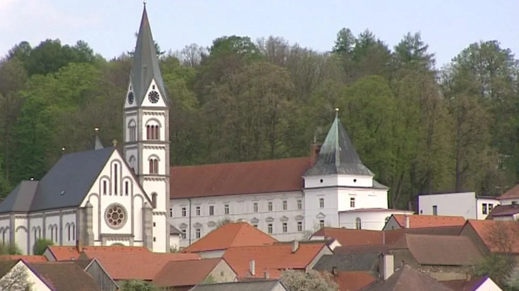 Opravený zámek rodu Lamberků