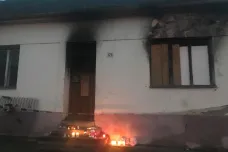 Příčinou požáru rodinného domu v Oleksovicích, při kterém zemřely tři děti, byl možná přímotop