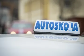 Začíná dvoudenní stávka zkušebních komisařů autoškol. Vadí jim údajně zastaralé vzdělávání