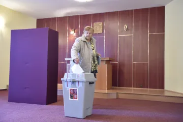 Lidé volili vedení obcí a složení Senátu. Účast se blížila 40 procentům