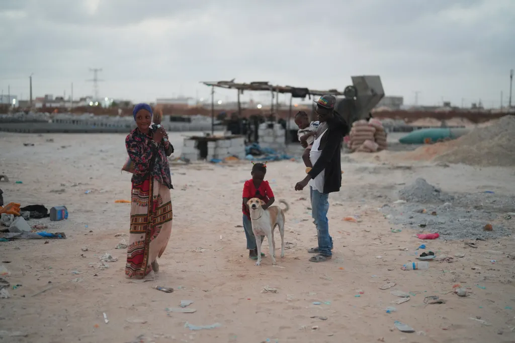 Mauritánské úřady na žádost o komentář nereagovaly a agentura Reuters nemohla tvrzení nezávisle ověřit