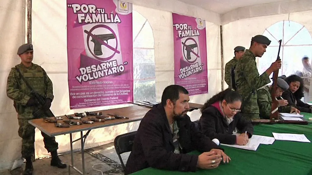 Mexičané v rámci nové kampaně odevzdávají zbraně
