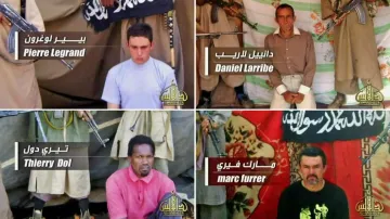 Čtyři unesení Francouzi na videonahrávce