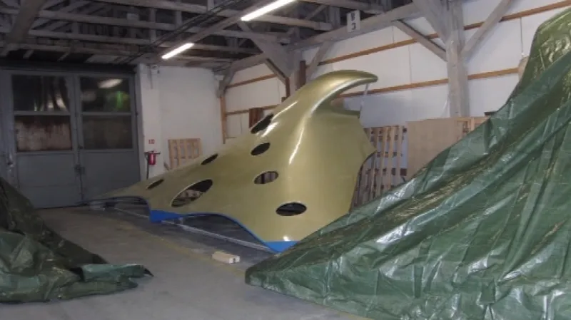 Výroba zastávky ve tvaru chobotnice