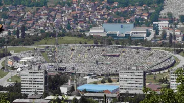 Na olympijský stadion v Sarajevu dorazilo za Františkem přes 60 000 lidí