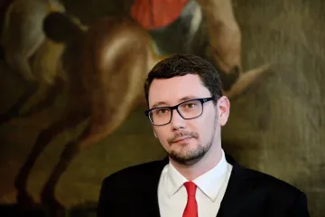 Pátrání po Peroutkově článku pokračuje, Ovčáček nechce nic uspěchat