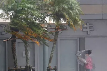 Na pevninu japonského ostrova Kjúšú dorazil tajfun Nanmadol