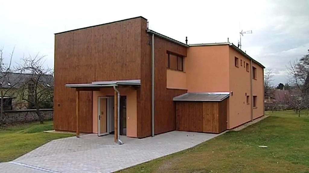 Nízkoenergetický domek pojme rodinnou buňku s osmi dětmi