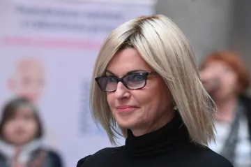 Silné a krásné. Ženy, které bojovaly s rakovinou, ukázaly na přehlídce šaty a paruky