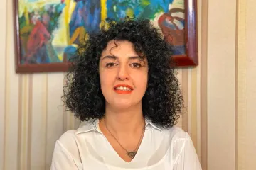 Nobelovu cenu za mír získala vězněná aktivistka Mohammadíová. Bojuje za práva íránských žen