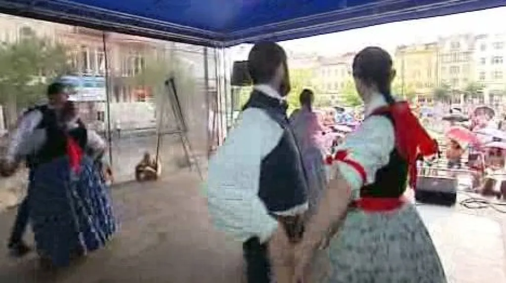 Folklor na náměstí