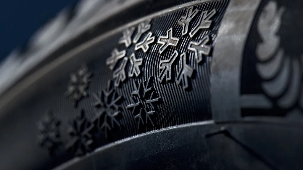 Přezutí pneumatiky trvá asi půl hodiny