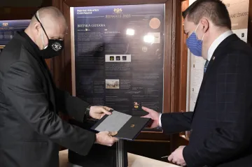 Národní muzeum vystavuje červeného mauritia a další poklady světové filatelie