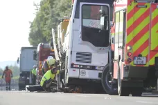 Nehodu autobusu na dálnici u Litovle vyšetřuje policie jako obecné ohrožení z nedbalosti