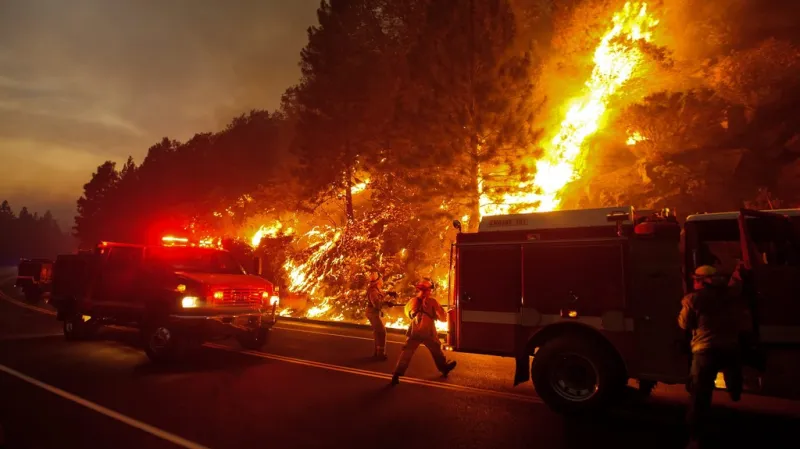 Yosemity v plamenech