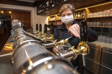 Odpustit firmám sociální odvody? Žádná shoda, návrh rozdělil tripartitu na tři části